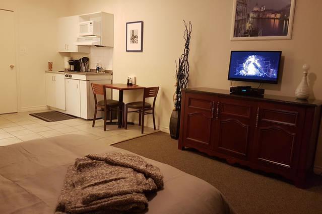 Cozy Little Studio #16 By Amazing Property Rentals Гатино Екстериор снимка